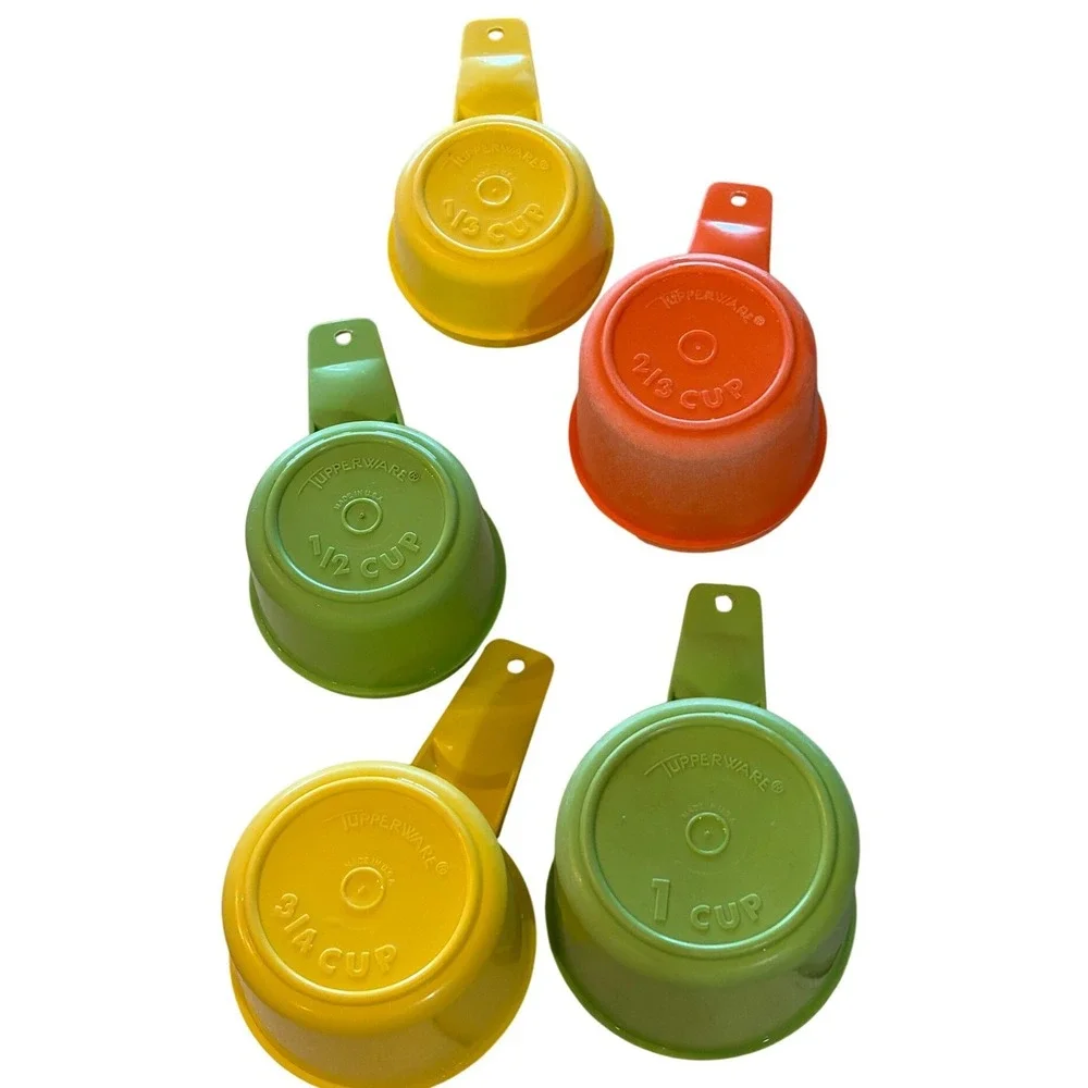 Vintage Tupperware Measuring Cups Set 5 Harvest Colors Green Yellow Orange USA